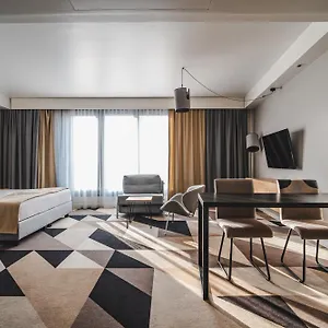 Lwowska 1 Apartahotel