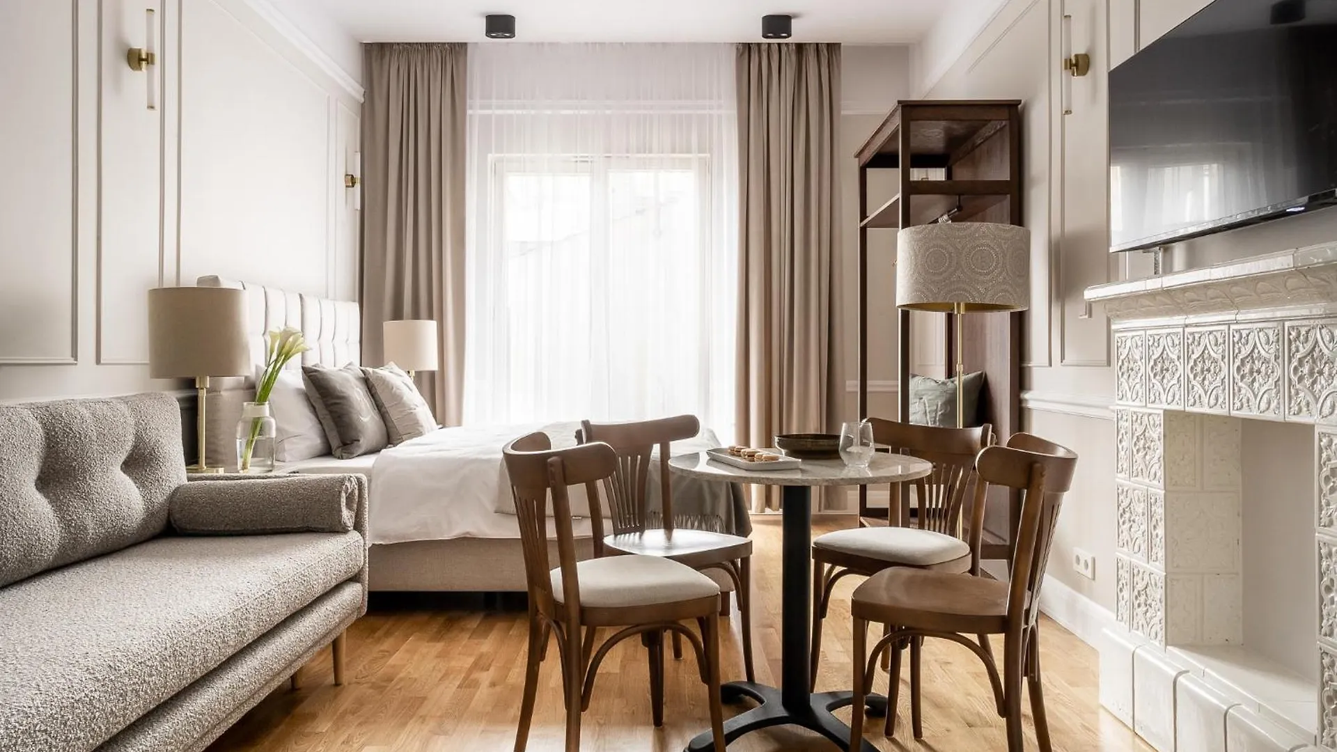 Avanti Palazzo Kraków 0*,  Polen